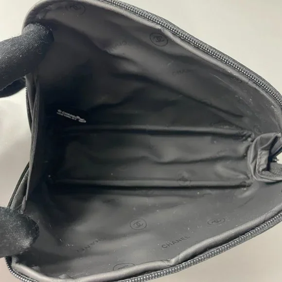 CHANEL Shiny Black Cosmetic Case - Picture 9 of 11